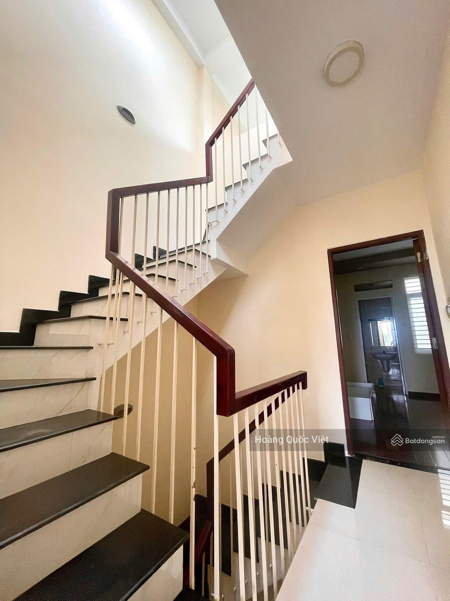 (Rẻ) Nguyễn Gia Trí nối dài - 84m2 (4.3x20m) - 3 tầng ST - HXH - gần mặt tiền. Giá 9.1 tỷ TL