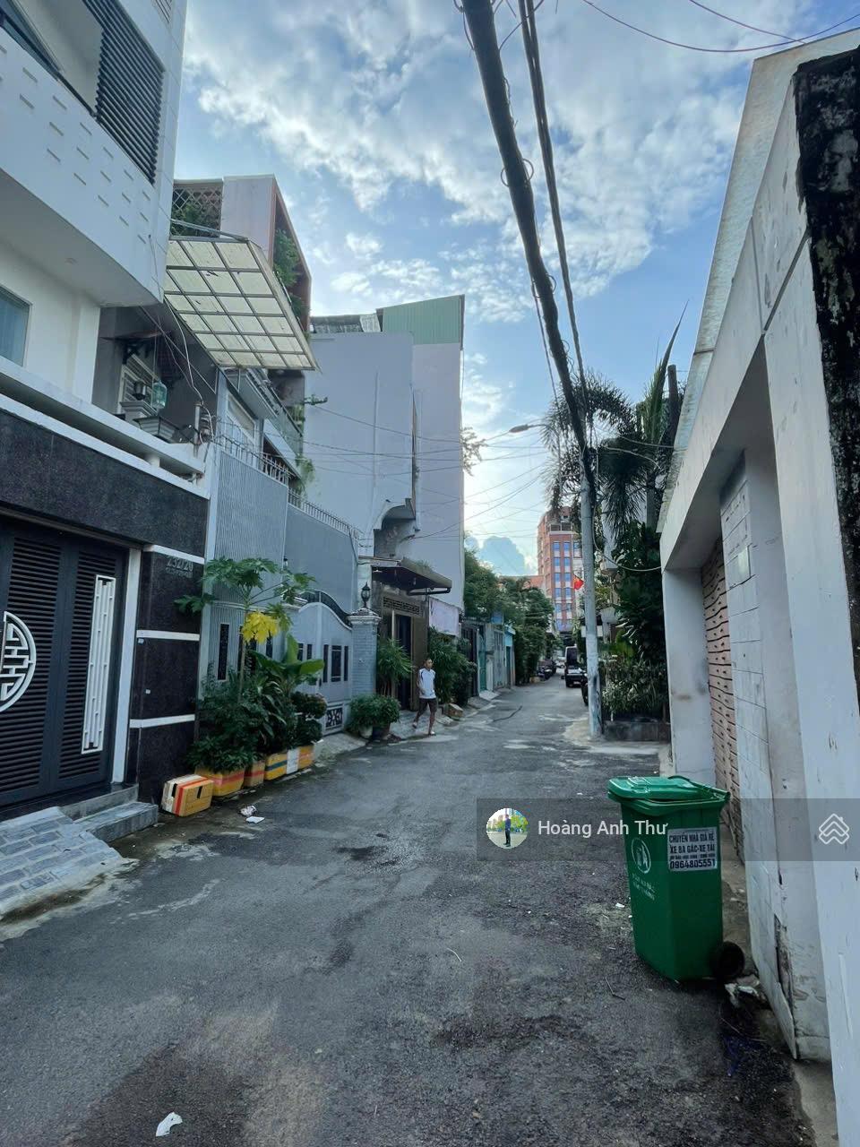 Bán Nhà Hẻm Huỳnh Văn Bánh P17 Phú Nhuận DT 174m2 nhà nát tiện xây giá 23 tỷ
