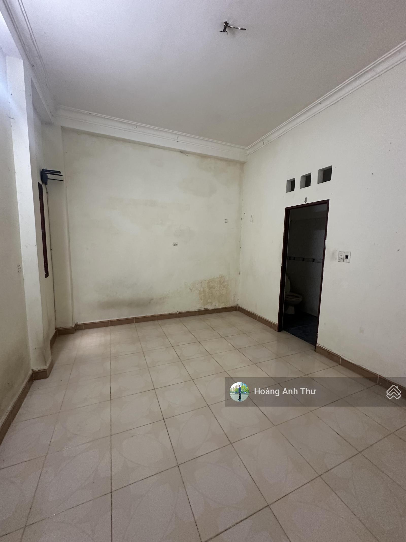 Bán Nhà Hẻm Huỳnh Văn Bánh P17 Phú Nhuận DT 174m2 nhà nát tiện xây giá 23 tỷ