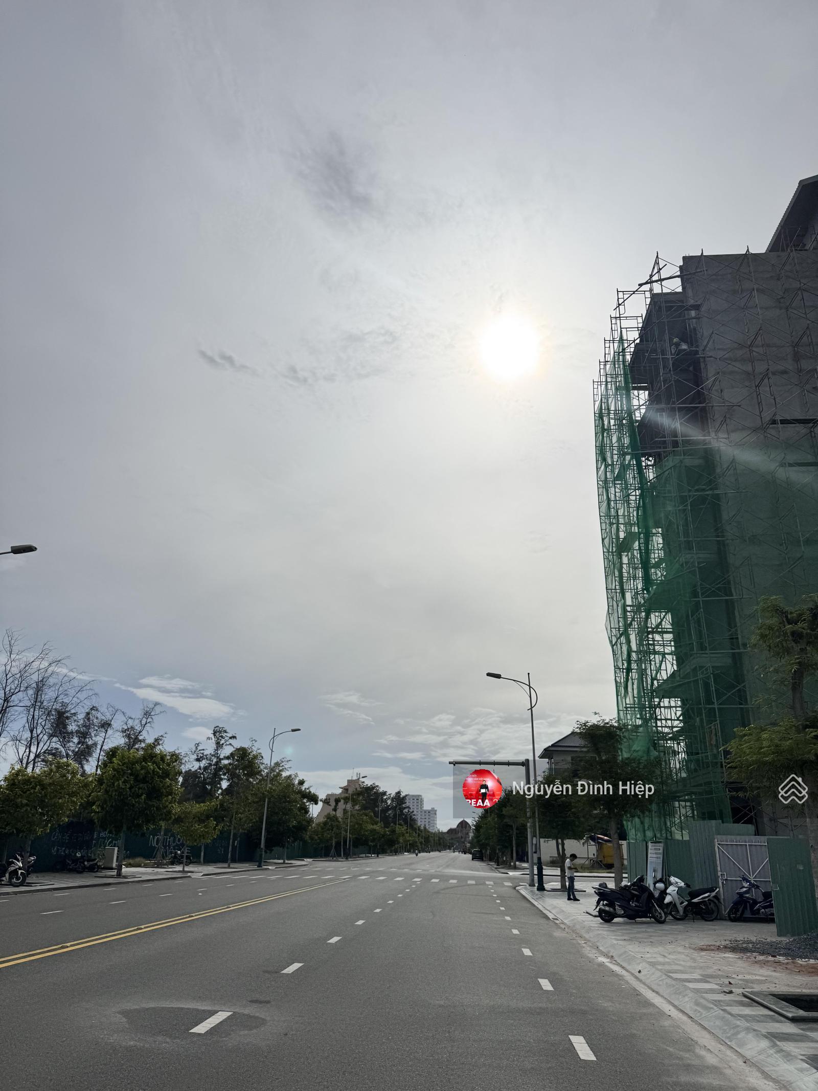 Còn duy nhất 1 lô E1 140m2 đối diện công viên biển, mặt tiền biển Ocean Dunes Phan Thiết giá tốt