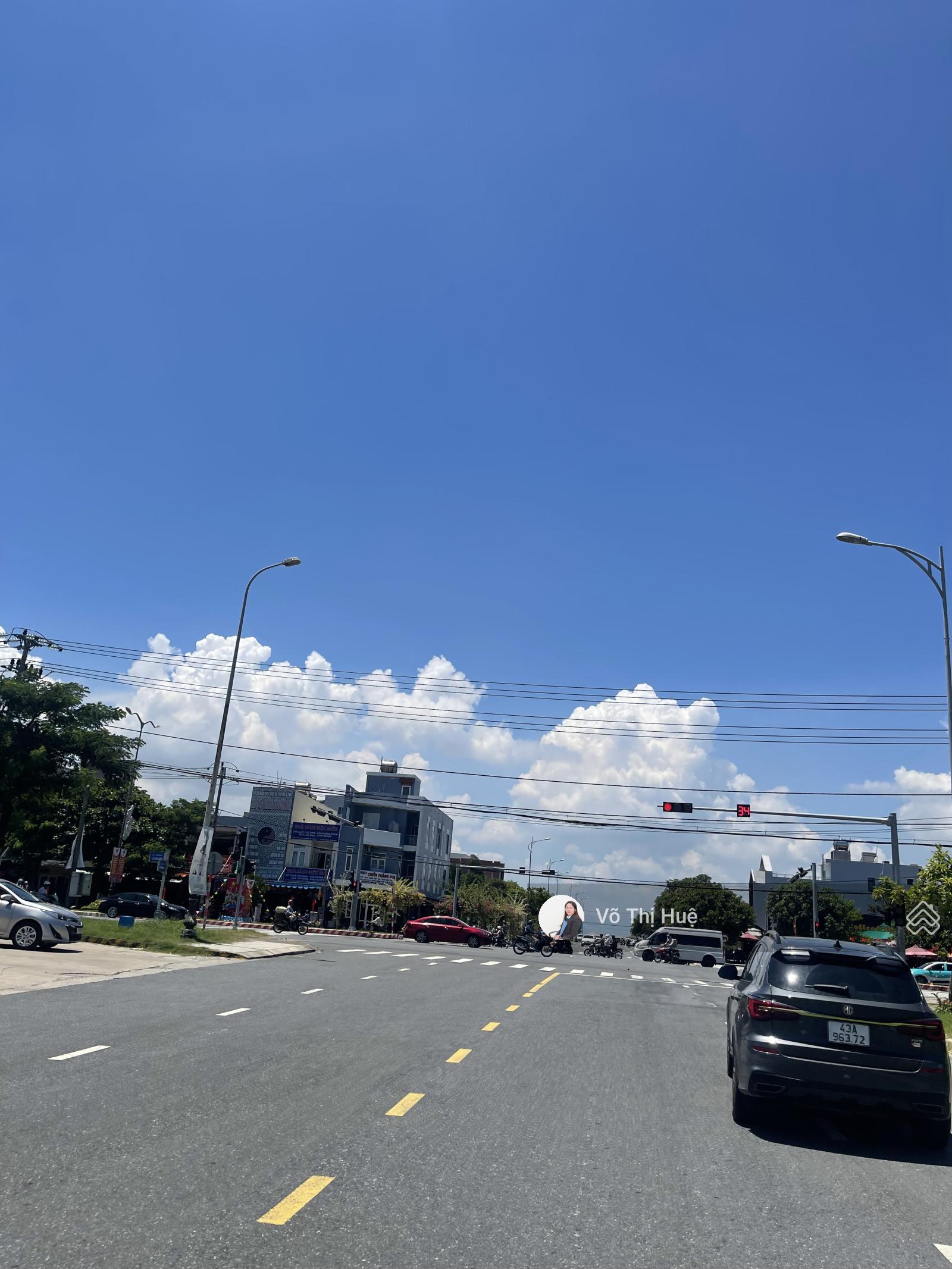 Hiếm! Lô góc 2MT Minh Mạng và Khắc Viện đường to chà bá ngay biển