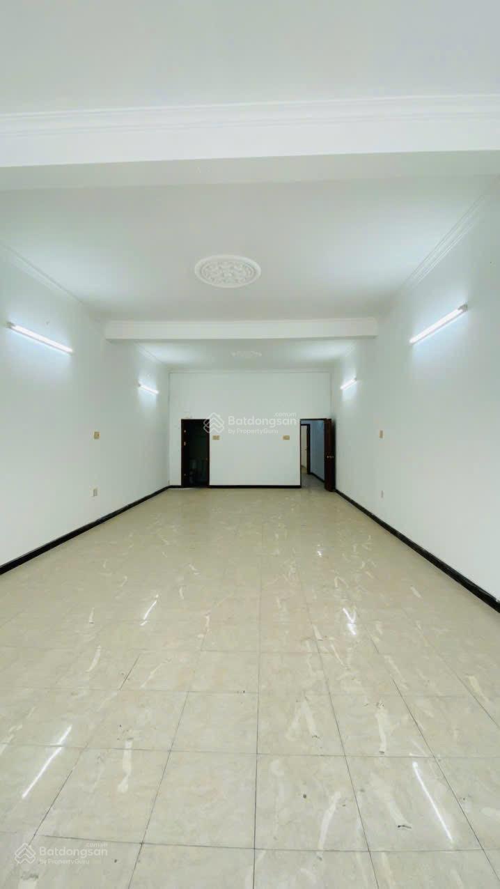 Cho thuê nhà mặt tiền Đại lộ Võ Nguyên Giáp, 5x25, 1T4L, 11 phòng, 9 WC, Tây Nam, có phòng hội nghi