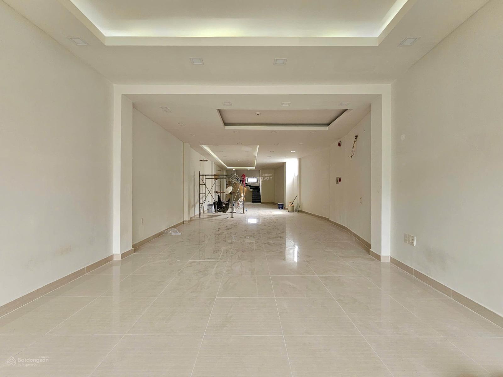 Chỉ 135 triệu/ tháng cho thuê nhà phố làm văn phòng tại, Thảo Điền quận 2 diện tích sử dụng 500m2