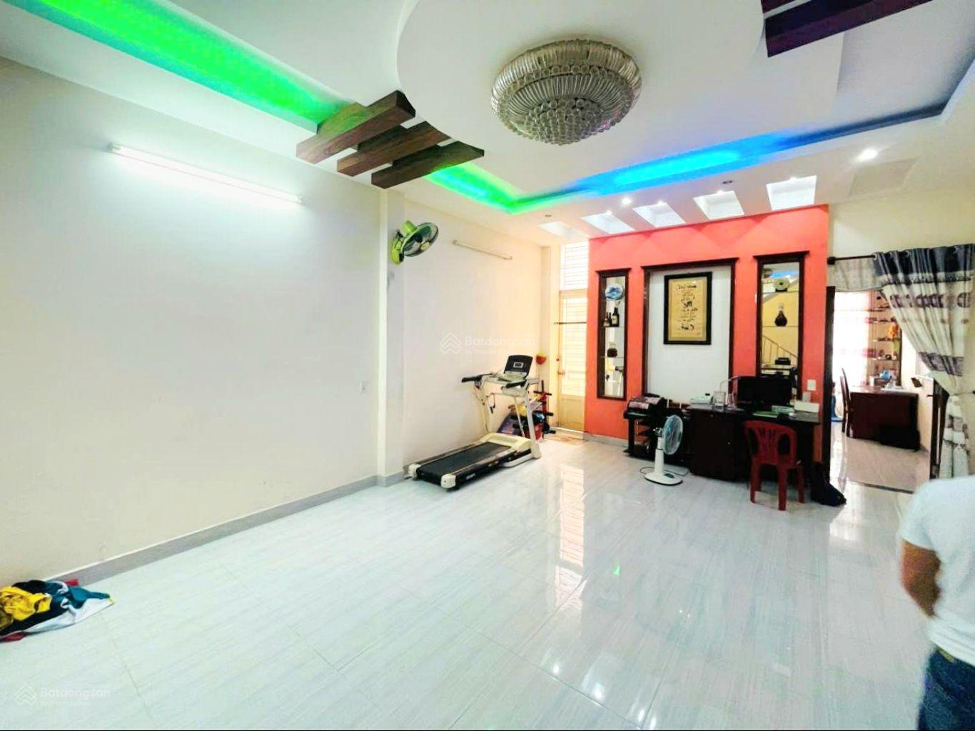 Bán gấp nhà mặt tiền nội bộ 4 tầng - Nguyễn Sơn - 140m2 - ngộp bank Bán gấp nhà mặt tiền nội bộ 4 tầng - Nguyễn Sơn - 140m2 - ngộp bank