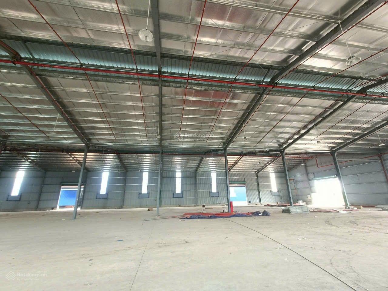 Cho thuê kho xưởng 2400m2.Pccc tự động nghiệm thu ,Sản xuất hoặc làm kho đều ok.Tam Phước,Biên Hòa
