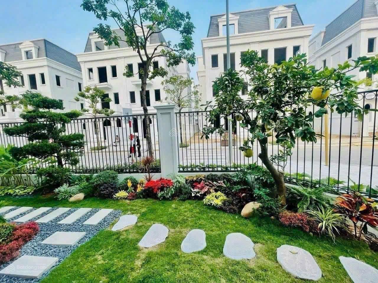 Bán biệt thự Solasta Mansion căn góc đẹp nhất DA hướng Tây tứ mệnh hàng hiếm có gara ô tô giá 41tỷ