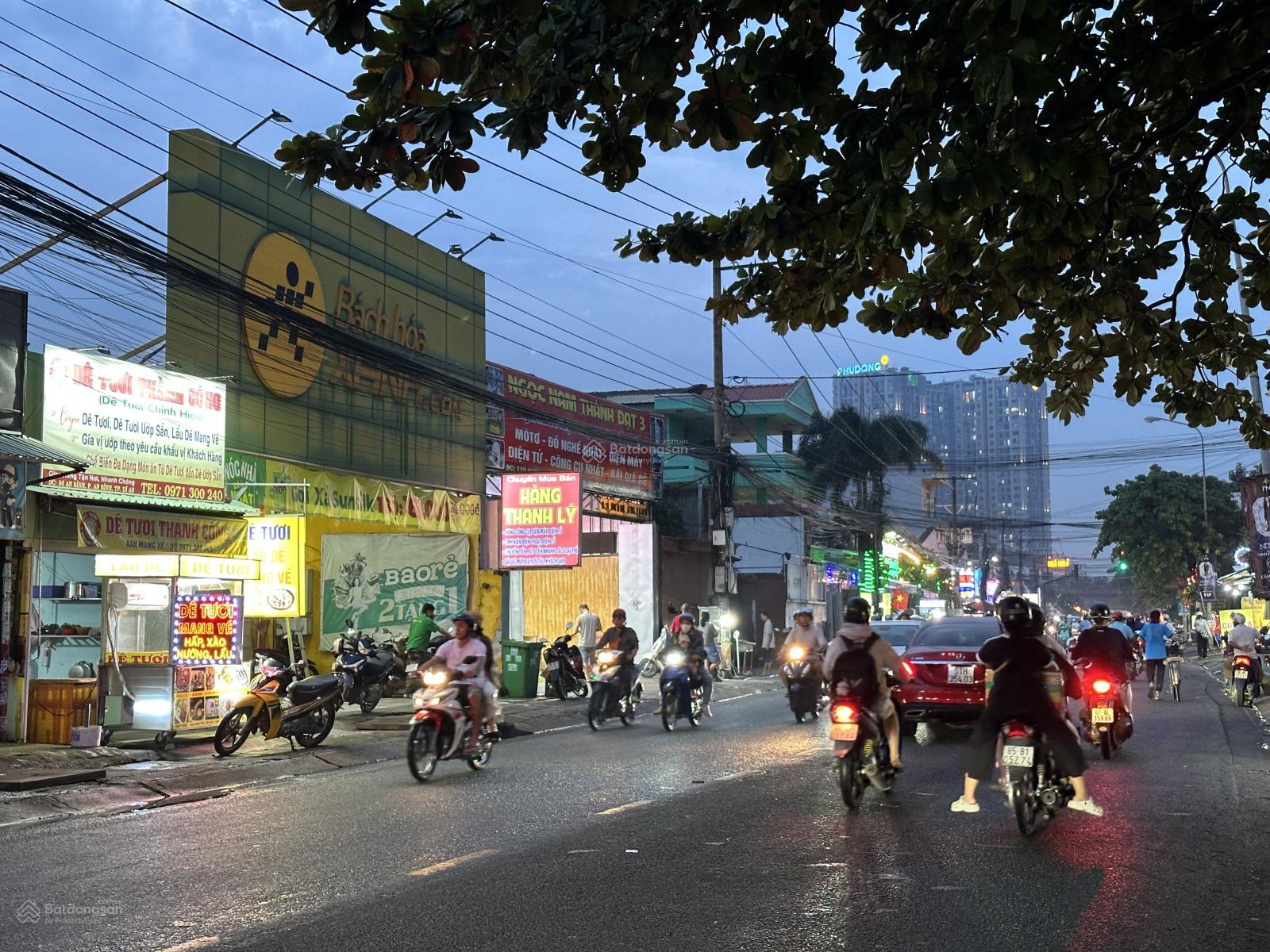 3 Tầng. Ngang 8. Mặt tiền đường Linh Đông. Dòng tiền 20tr/ Tháng. SHR. Gấp bán: 8 tỷ rưỡi.