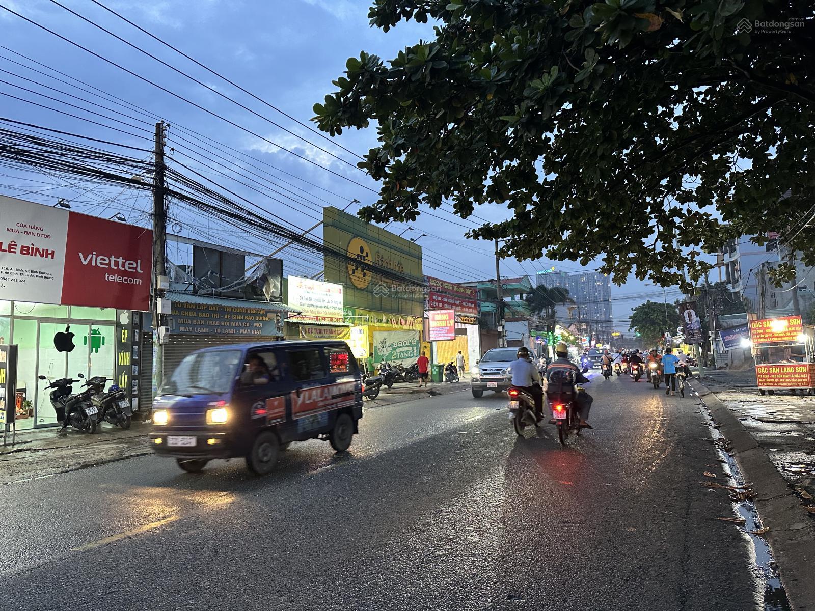 3 Tầng. Ngang 8. Mặt tiền đường Linh Đông. Dòng tiền 20tr/ Tháng. SHR. Gấp bán: 8 tỷ rưỡi.