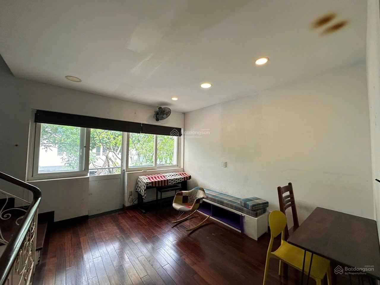 Cho thuê nhà Mega Ruby, 3PN, 3WC, nội thất đủ, y hình, giá 15tr/th chưa phí, nhà sẵn Cho thuê nhà Mega Ruby, 3PN, 3WC, nội thất đủ, y hình, giá 15tr/th chưa phí, nhà sẵn