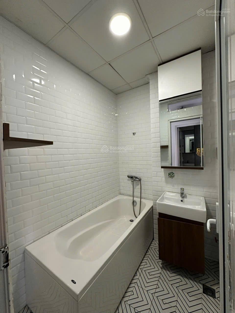 Cho thuê nhà Mega Ruby, 3PN, 3WC, nội thất đủ, y hình, giá 15tr/th chưa phí, nhà sẵn Cho thuê nhà Mega Ruby, 3PN, 3WC, nội thất đủ, y hình, giá 15tr/th chưa phí, nhà sẵn