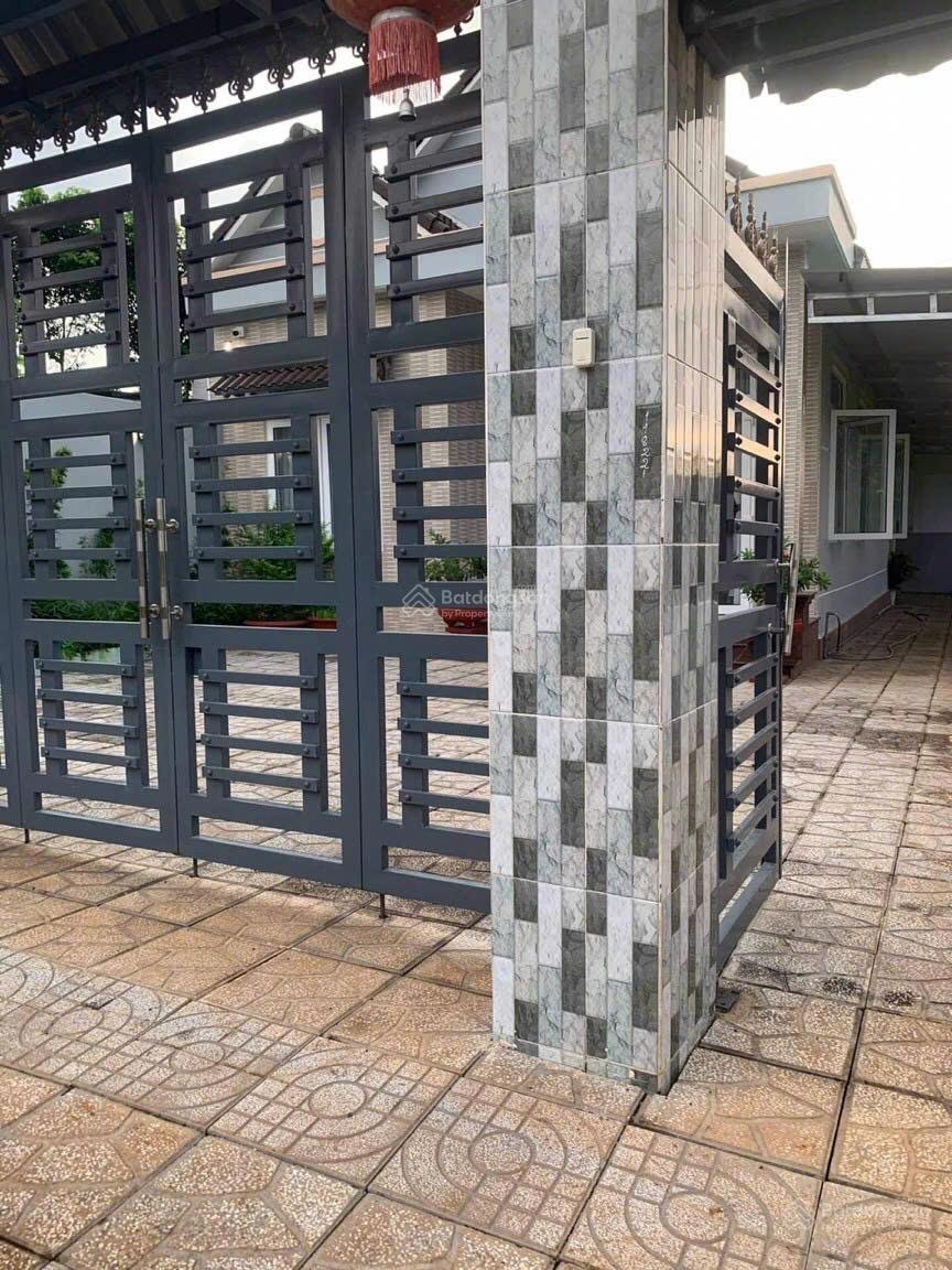 Khách sạn mặt tiền khu Sông Thao, thu nhập 20tr/1th, 3,5 tỷ Khách sạn mặt tiền khu Sông Thao, thu nhập 20tr/1th, 3,5 tỷ