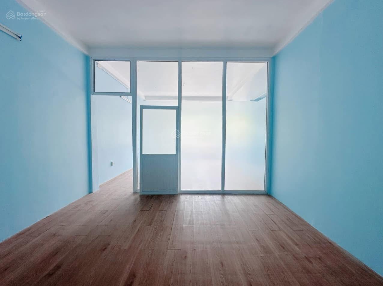 Cho thuê nhà đẹp ngang 6m cửa kính 1 trệt 1 lầu mặt tiền kinh doanh Đ. Nguyễn Ái Quốc