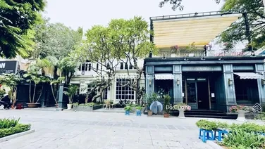 Siêu hot - Cần bán nhanh, bán gấp nhà mặt phố Trường Chinh - 570m2 x nhà C4 giá bán đất + mt 23m