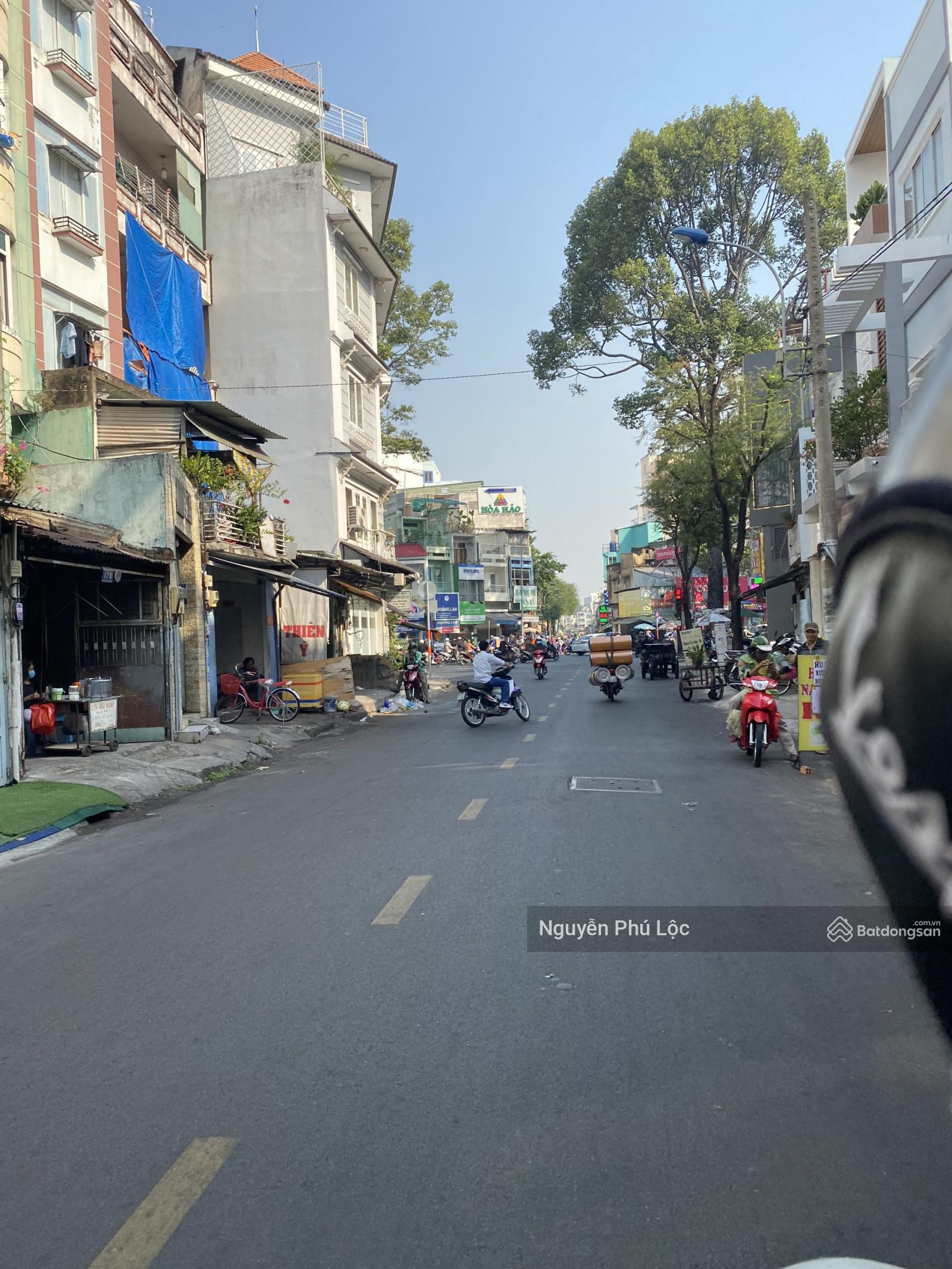 Nhà mặt tiền Phó Cơ Điều P12 Quận 5-DT: 5m x 20m. Nở hậu 8m. Cách BV Chợ Rẫy 300m. Gía 24.5 tỷ TL Nhà mặt tiền Phó Cơ Điều P12 Quận 5-DT: 5m x 20m. Nở hậu 8m. Cách BV Chợ Rẫy 300m. Gía 24.5 tỷ TL