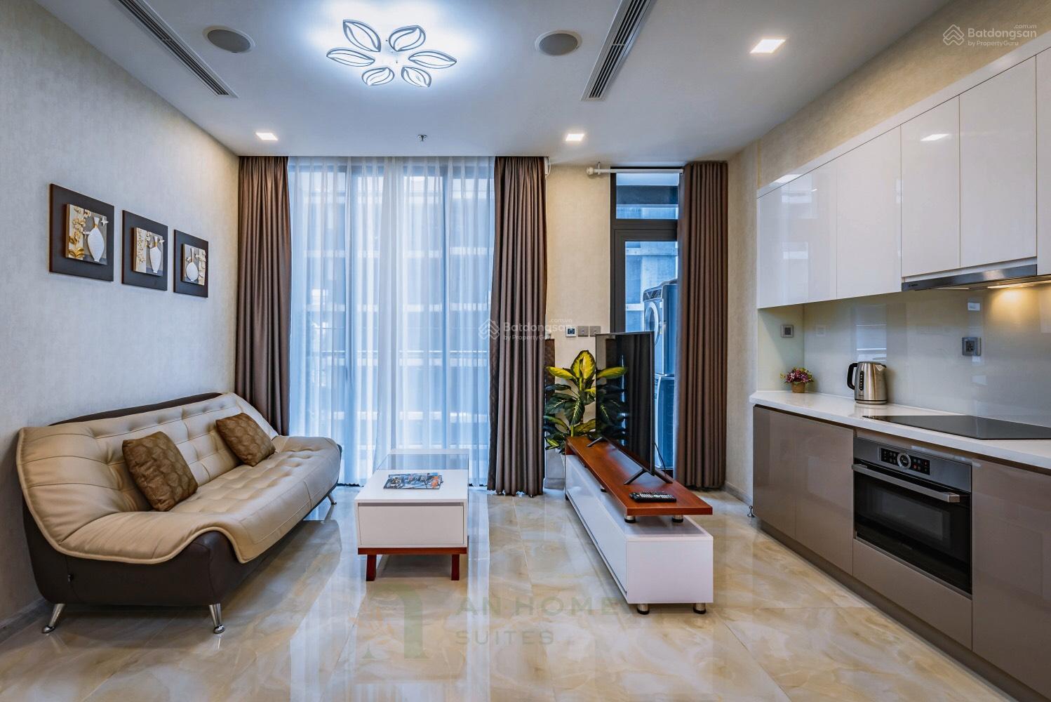 Chỉ 8.8 tỷ sở hữu CH Vinhomes Golden River 1PN nội thất đẹp, view sông LH - 0903 147 ***