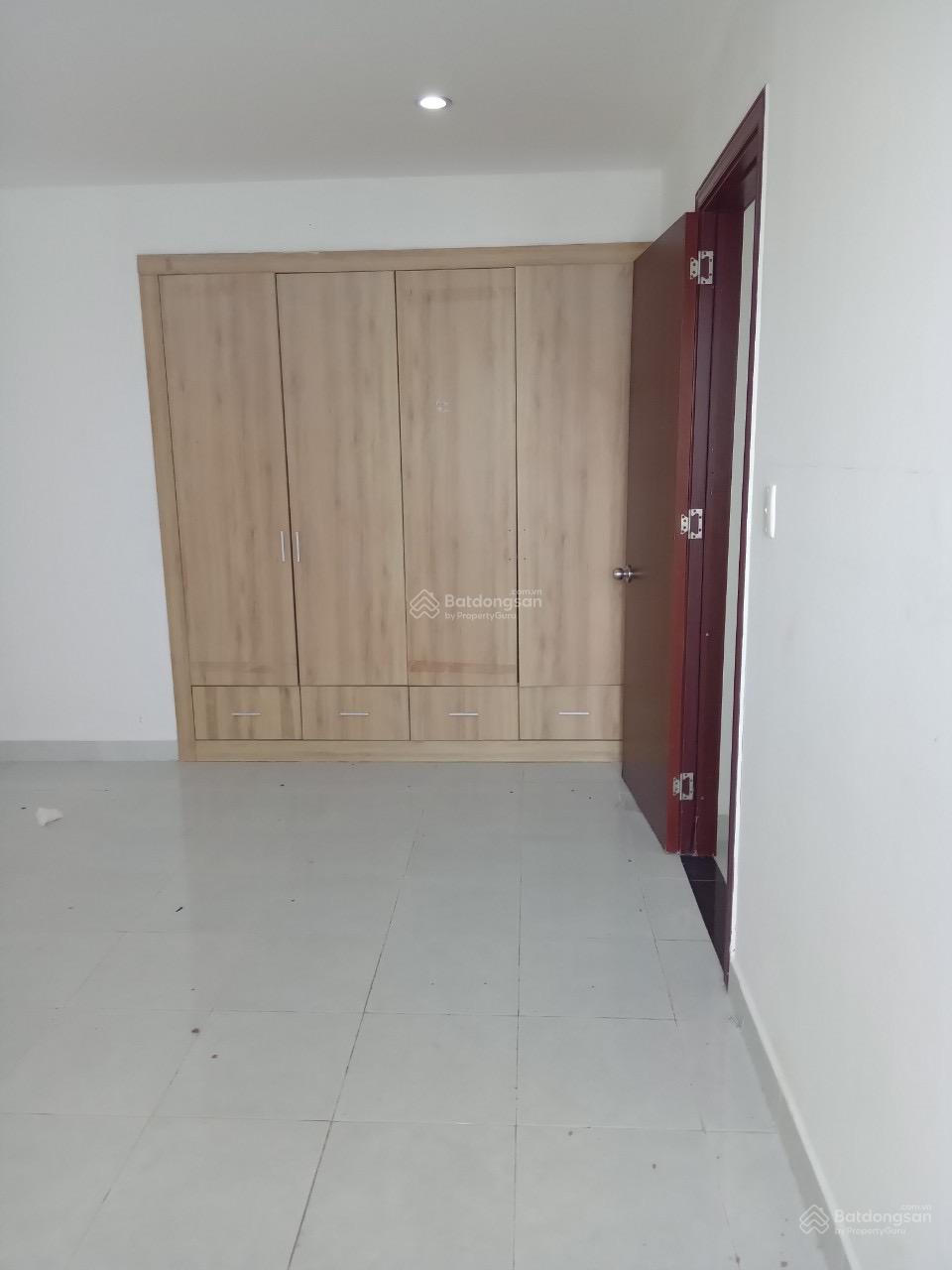 Cần cho thuê gấp căn hộ dịch vụ hẻm 251 Lê Quang Định, Phường 7, Bình Thạnh.