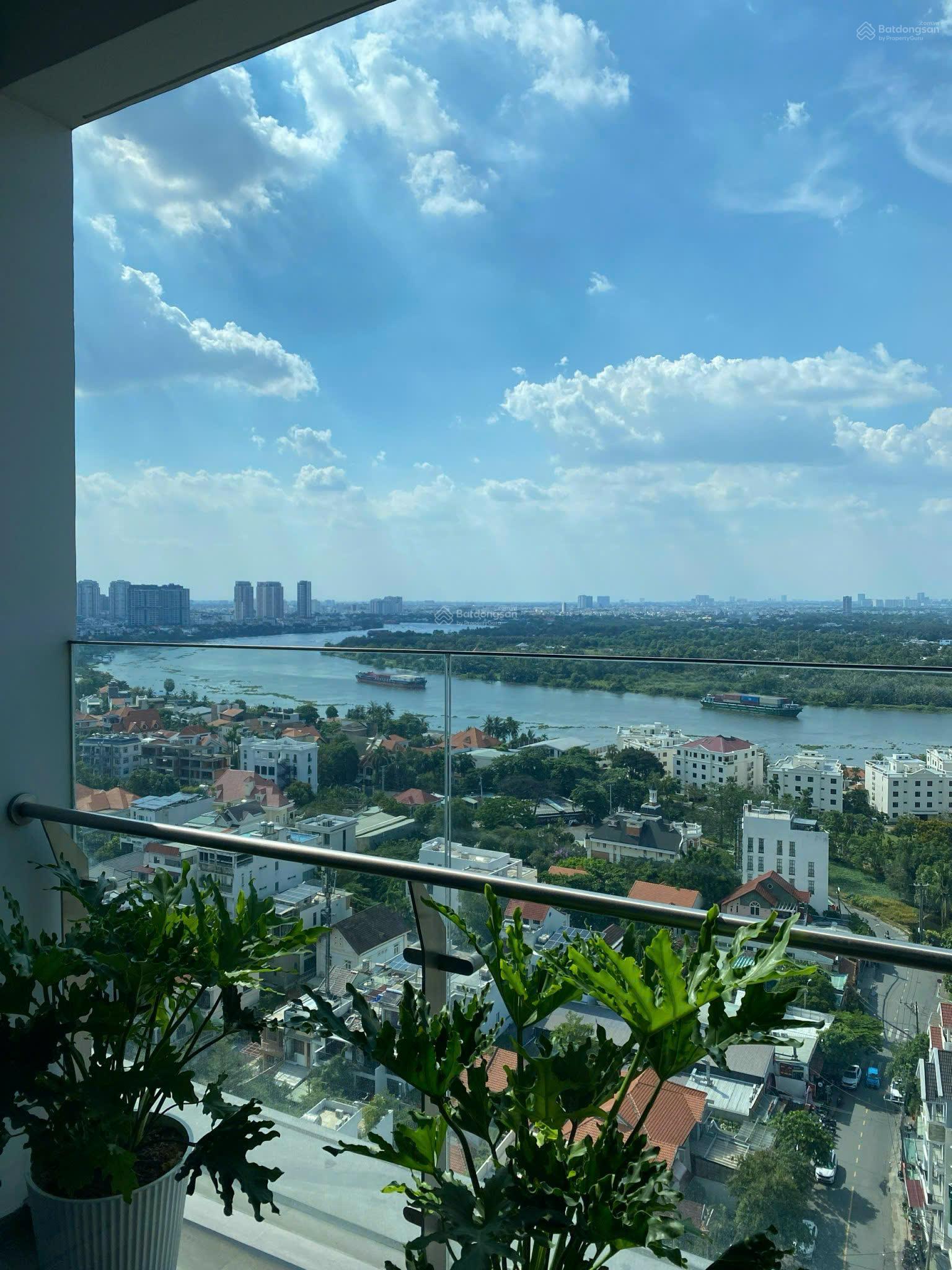 Tầng cao! Căn 3 Phòng: 101m2 - Q2 Thảo Điền, Full nội thất, view sông. Giá 16,9ỷ. LH: 0931 356 ***