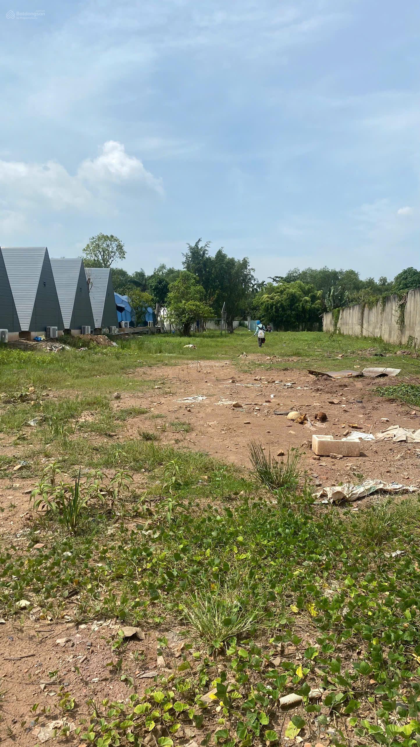 Đất mặt tiền - view sông - gần Vinhomes Grand Park - Q9 - gần đền thờ tổ NSUT Đất mặt tiền - view sông - gần Vinhomes Grand Park - Q9 - gần đền thờ tổ NSUT