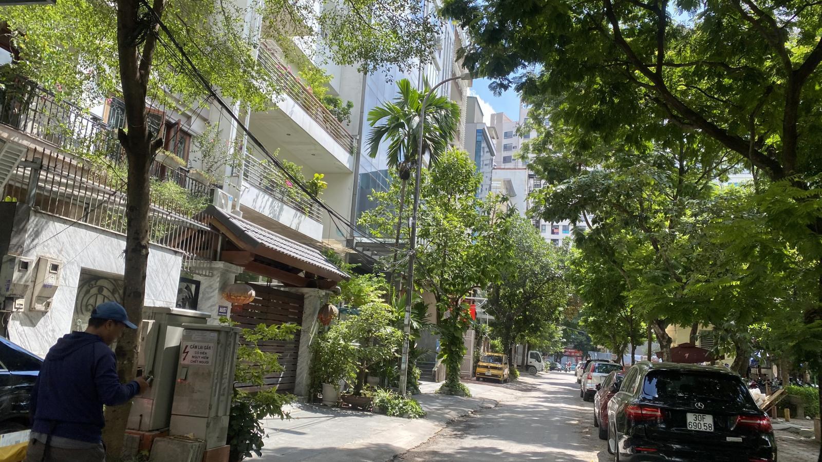 Bán Nhà mặt phố kv Khúc Thừa Dụ, 60 tỷ, DT 95m2, 8 tầng, mặt tiền 7m.