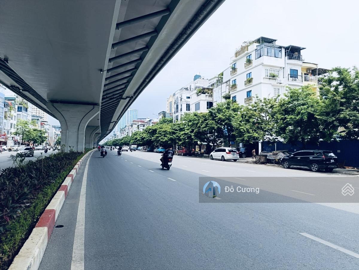 Cực rẻ - Bán gấp nhà mặt phố Minh Khai, Hai Bà Trưng - 600m2 x nhà C4 + MT 34m, kèm GPXD 10 tầng