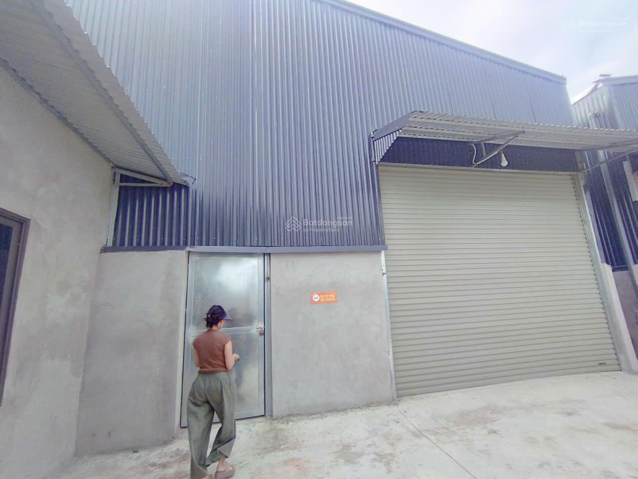 Cho thuê kho đường Đông Mỹ, Thanh Trì, HN. 580m2, cao 8m, có điện 3fa, xe công đỗ cửa. Giá 45k/m2 Cho thuê kho đường Đông Mỹ, Thanh Trì, HN. 580m2, cao 8m, có điện 3fa, xe công đỗ cửa. Giá 45k/m2