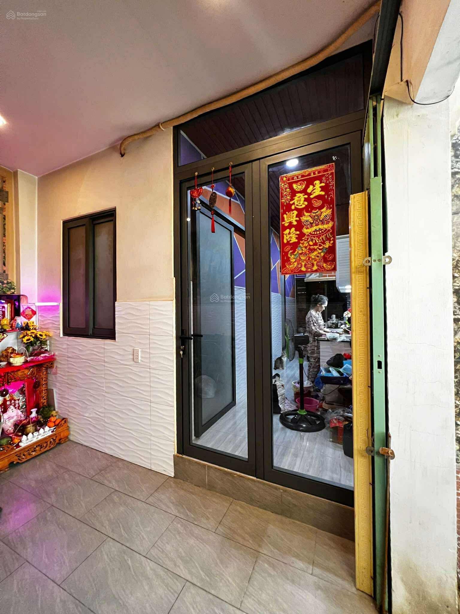 Bán nhà sổ riêng Nguyễn Ngọc Cung, P16 Q8, giáp Q6 - 55m2, 3PN - Giá chỉ 2.95T