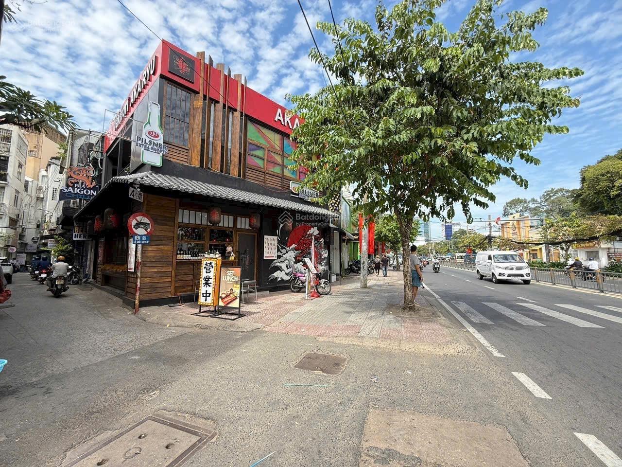 Cho thuê nhà góc 2MT 67 - 69 Cách Mạng Tháng 8 Phường Bến Thành Quận 1, bàn giao ngay, chỉ 160tr/th