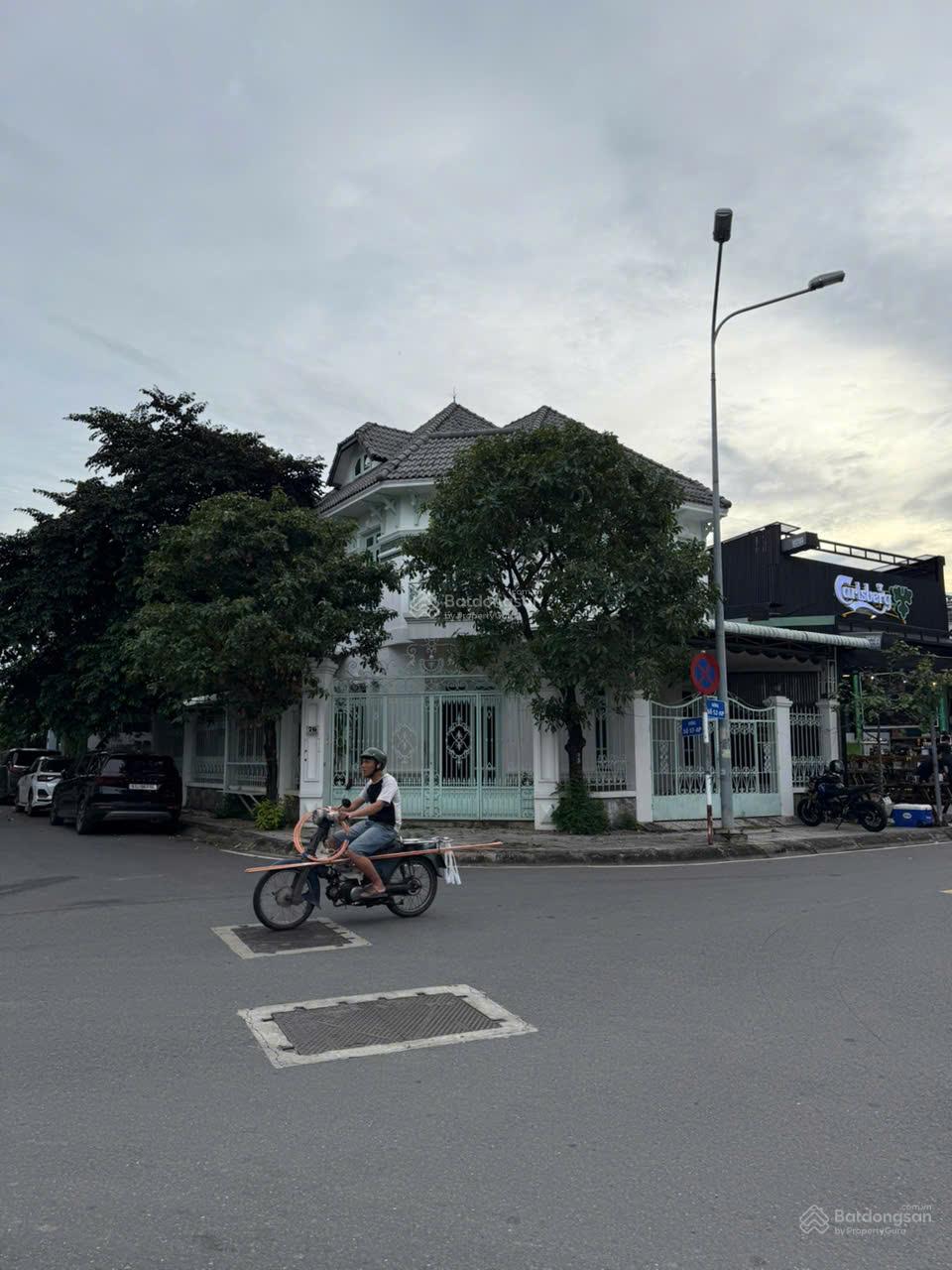 Căn góc 2MT - đường kinh doanh 10.7x16m - KDC Văn Minh - An Phú - Quận 2 DT 156.5m2 - Giá 36 tỷ