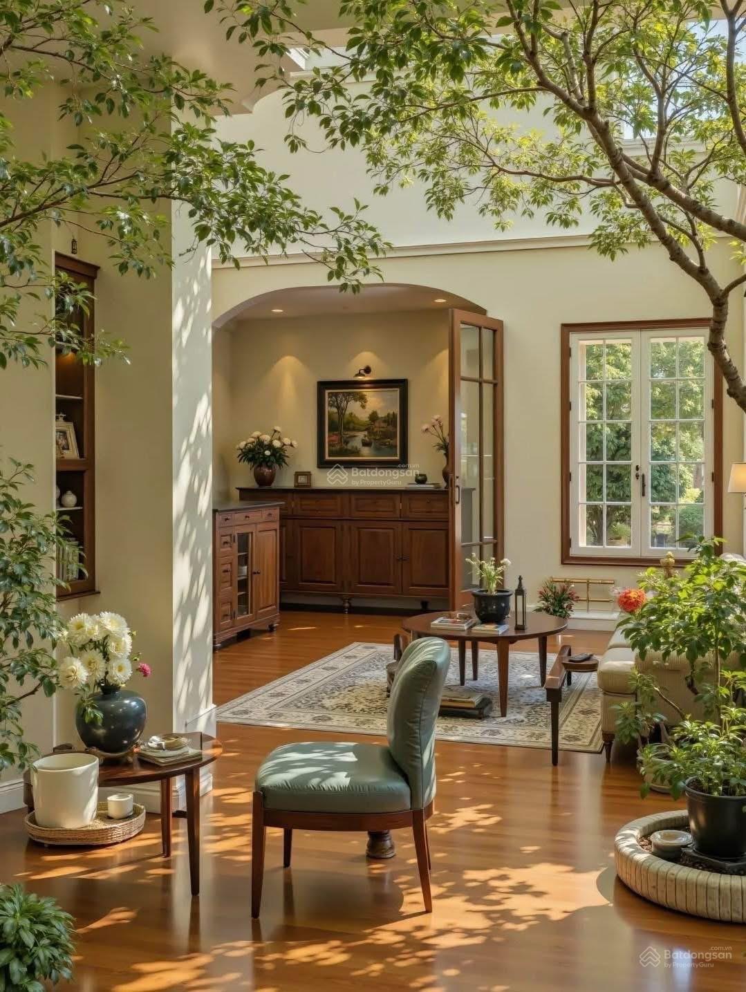 Bán nhà sổ đỏ chính chủ mặt phố Lê Ngọc Hân, diện tích 70,4m2 xây 7 tầng thang máy giá 58 tỷ