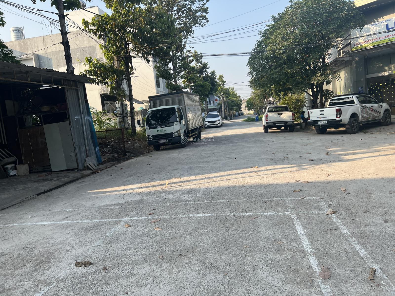 Đất thổ cư 89,8m2 (ngang 6m dài 15) - đường xe hơi - kế bên căn hộ A&T Riverside - Giá rẻ