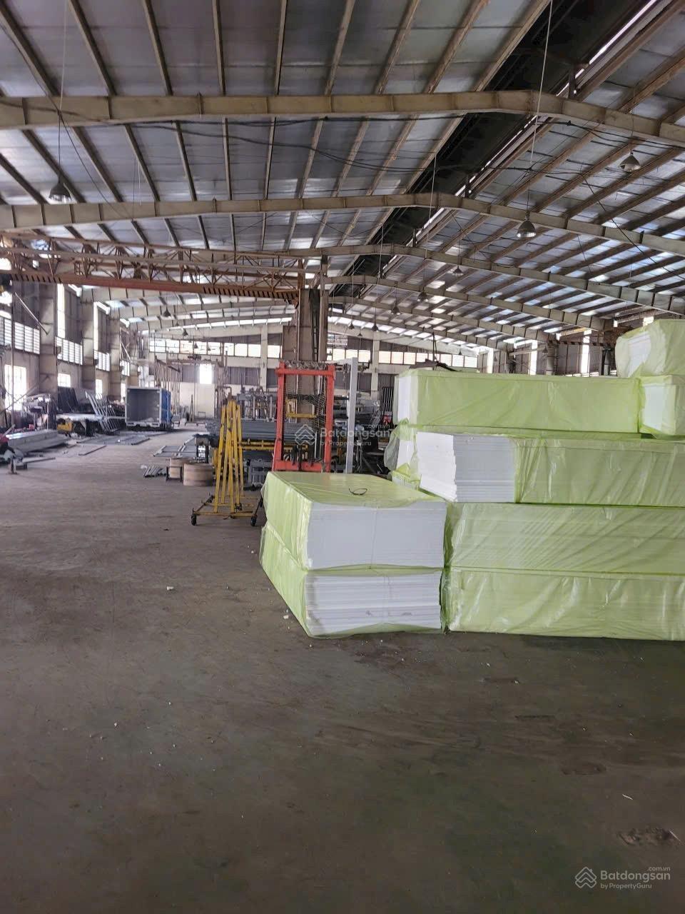 Bán xưởng KCN Tân Tạo Bình Tân, DTKV: 5.500m2, Xưởng: 5.300m2, văn phòng: 1.350m2, đóng thuế 1 lần