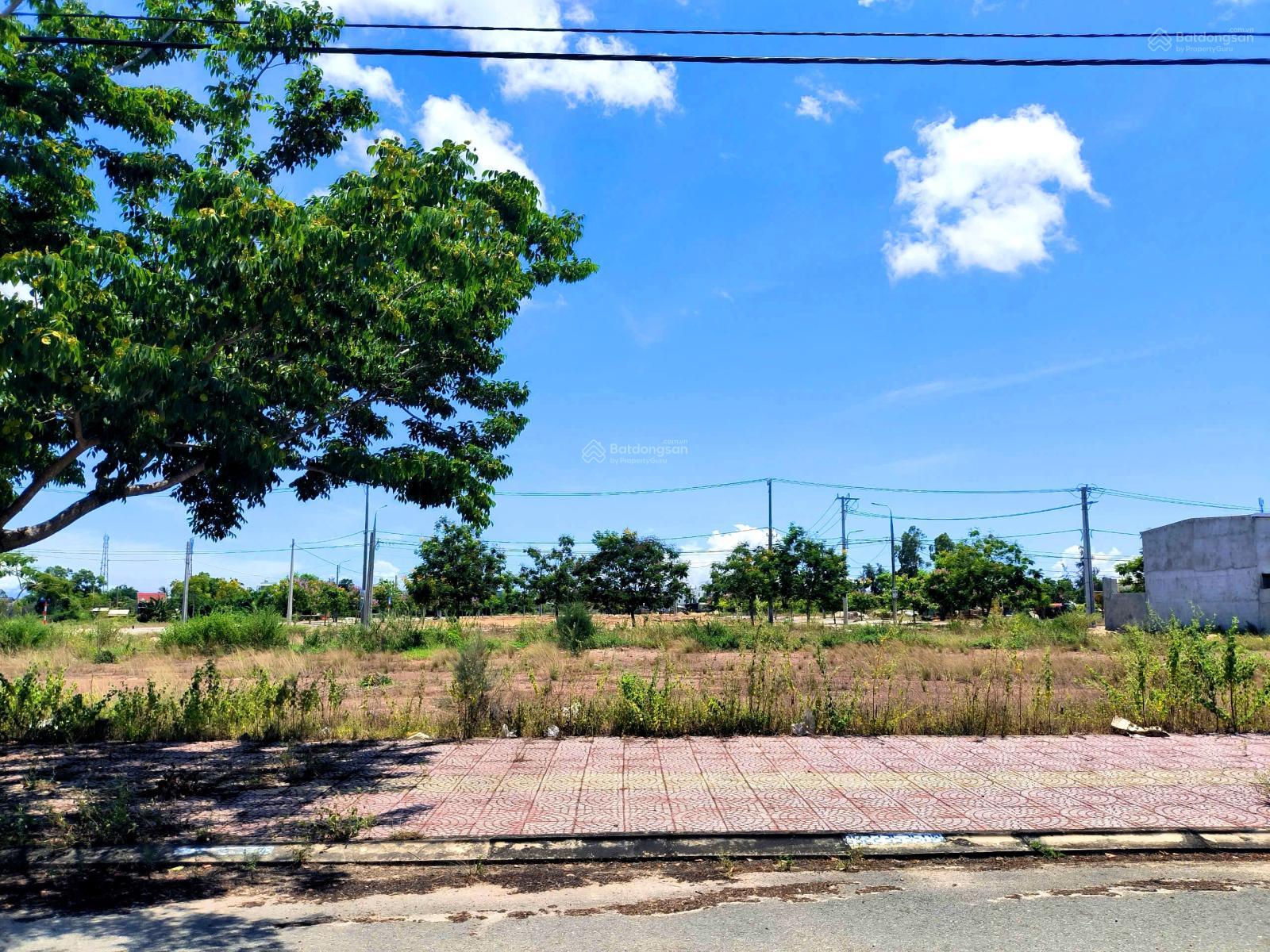 Chính chủ bán đất chợ Lai Nghi giai đoạn 1 dt 102m2 ngang 6m giá chỉ 1,75 tỷ đường 7m5