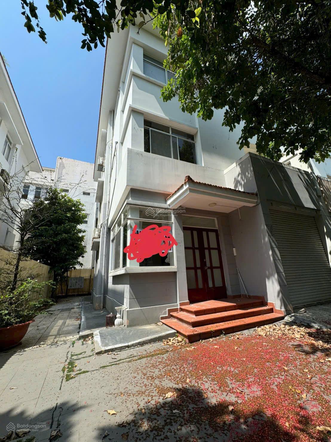 Bán biệt thự Mỹ Kim, PMH, Q. 7, 10,25x18,75m, 1T2L, 5PN, 6WC, giá bán chỉ: 74 tỷ, LH: 0979 762 ***