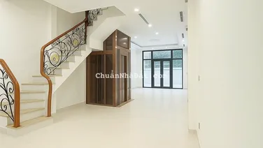 Nhỉnh 30 tỷ bán căn Louis 1 đường 17m, nhà full nội thất như ảnh, DT 95m2, hướng Đông LH:0982 801 ***