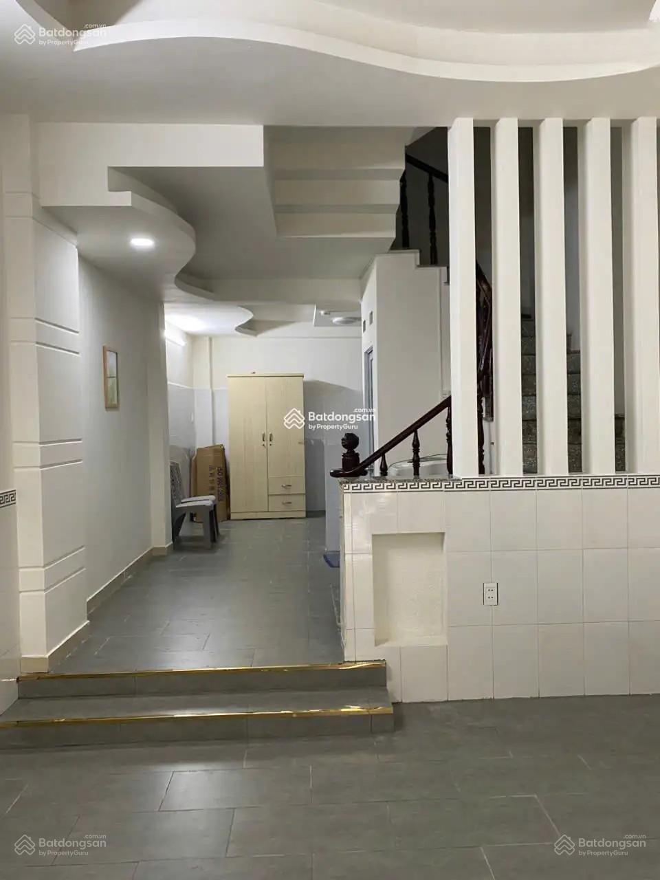 Giảm mạnh, 8,6 tỷ TL có ngay nhà HXH Cô Bắc, 4x11m; 42m2; 4 tầng, thông Phan Xích Long, Trường Sa