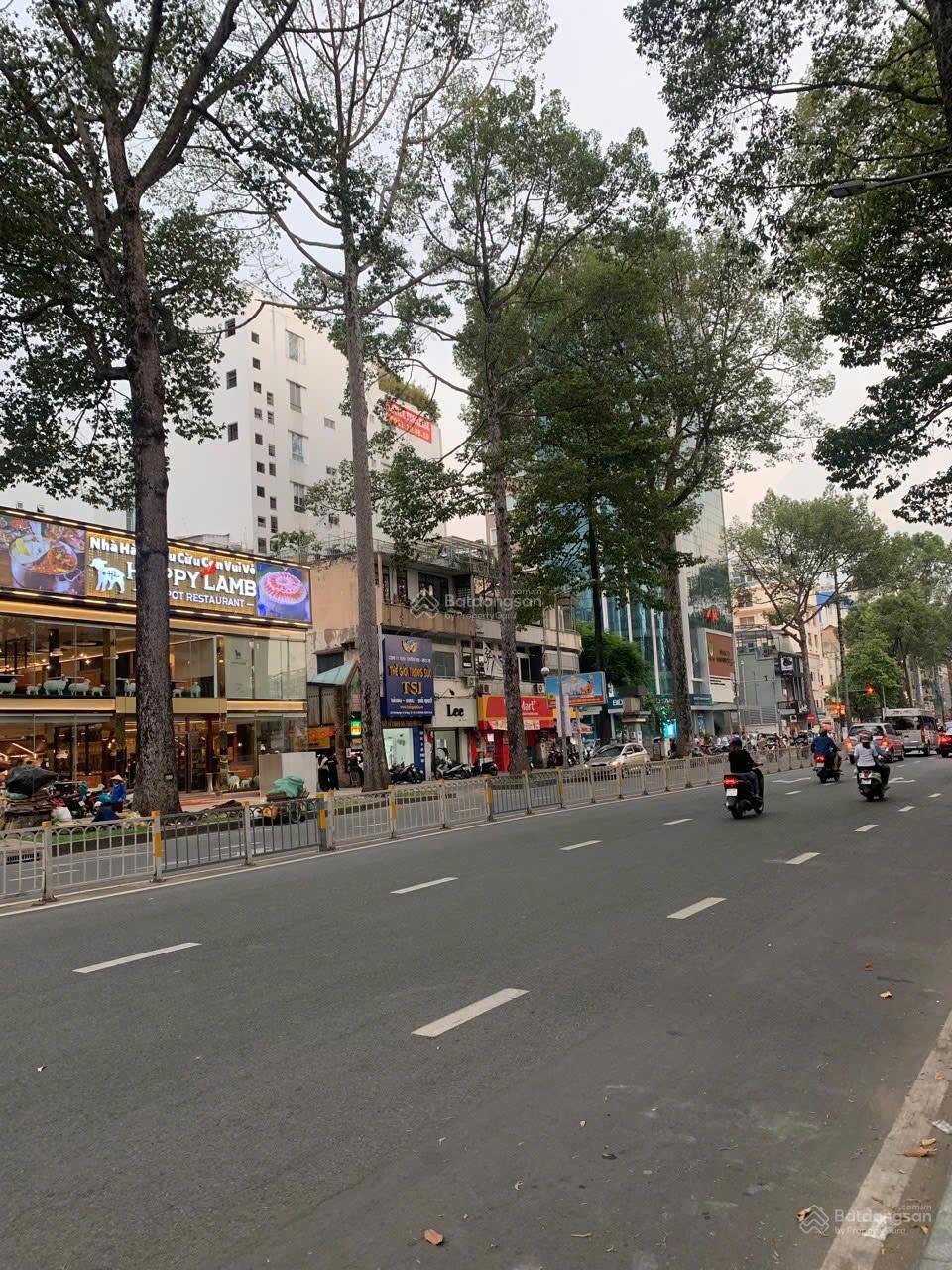 SIÊU KHAN HIẾM - VỊ TRÍ đắc địa góc 2 MT Trần Hưng Đạo, Quận 1, 4,5x21m, 3 tầng, HĐT 170tr, 48 tỷ