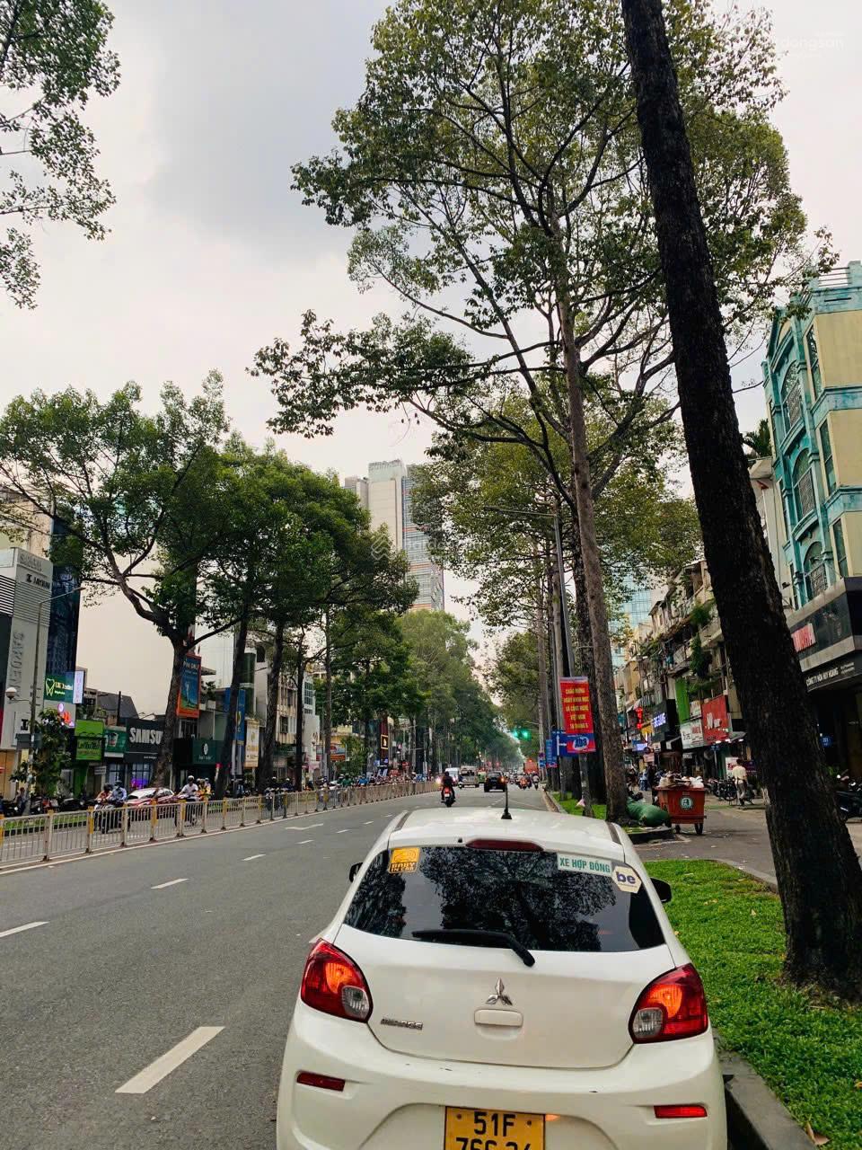 SIÊU KHAN HIẾM - VỊ TRÍ đắc địa góc 2 MT Trần Hưng Đạo, Quận 1, 4,5x21m, 3 tầng, HĐT 170tr, 48 tỷ