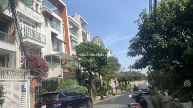 Bán nhà Quận 7 - khu thông Lý Phục Man - 4tầng - 153m2 đường nhựa - sát trường Nguyễn Hiền 13 tỷ TL