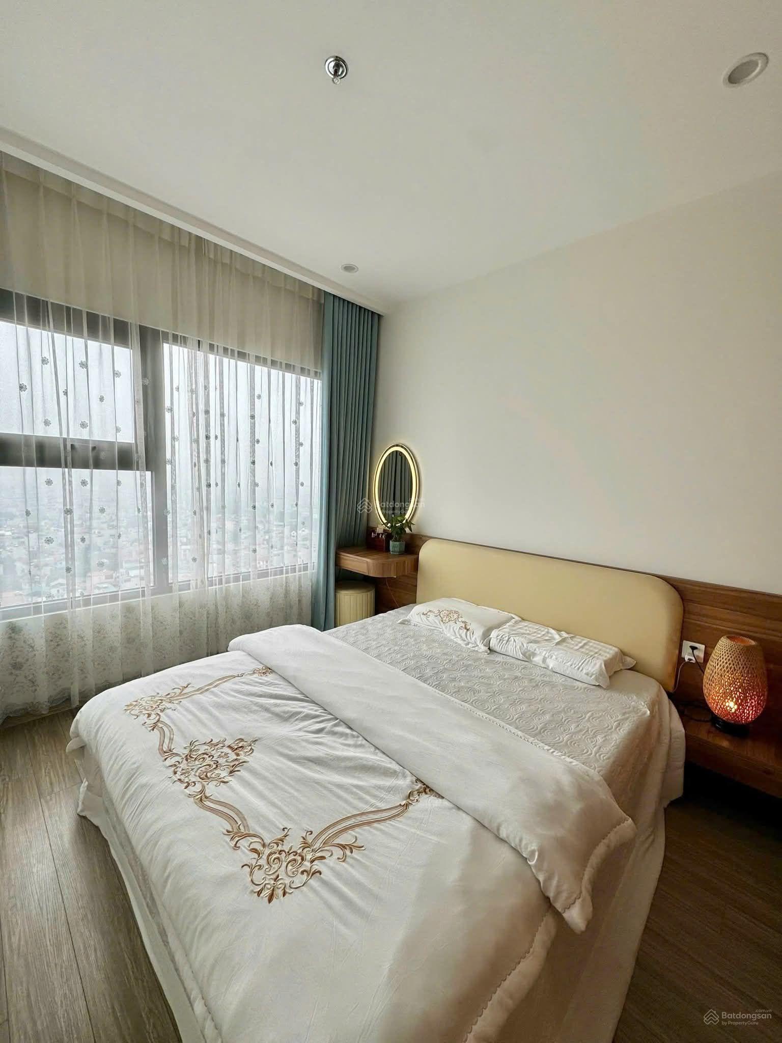 Phân lô phố Lạc Trung căn duy nhất vỉa hè gara đỗ, ô tô tránh đỗ trước nhà Phân lô phố Lạc Trung căn duy nhất vỉa hè gara đỗ, ô tô tránh đỗ trước nhà