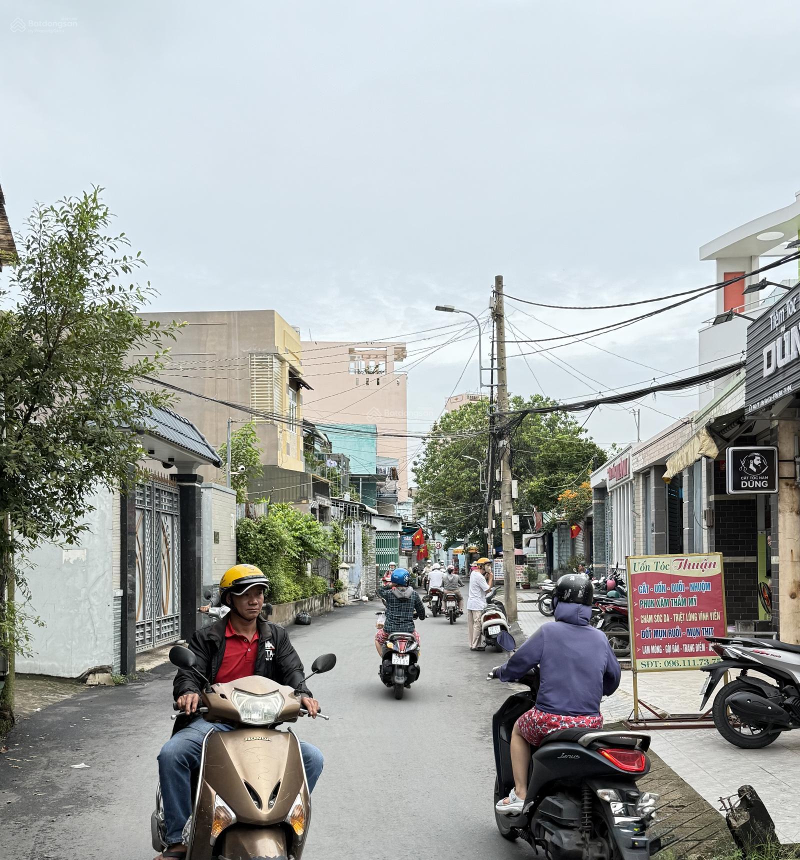 BAO ĐẦU TƯ- NHÀ HẺM THÔNG KINH DOANH TỐT - NGAY CHỢ THỦ ĐỨC BAO ĐẦU TƯ- NHÀ HẺM THÔNG KINH DOANH TỐT - NGAY CHỢ THỦ ĐỨC