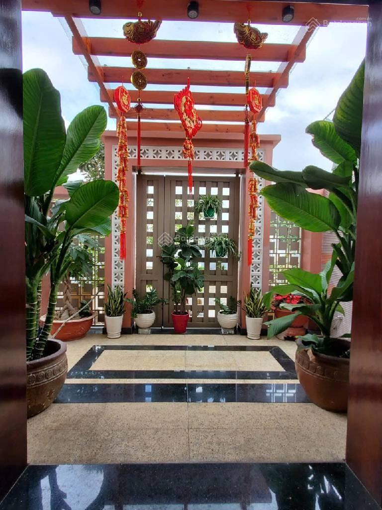 BIỆT THỰ NHÀ VƯỜN, DT 160M2, FULL NỘI THẤT GỖ SỒI, ĐƯỜNG 12M VỈA HÈ, KHU BÊN SÔNG, HIỆP BÌNH CHÁNH