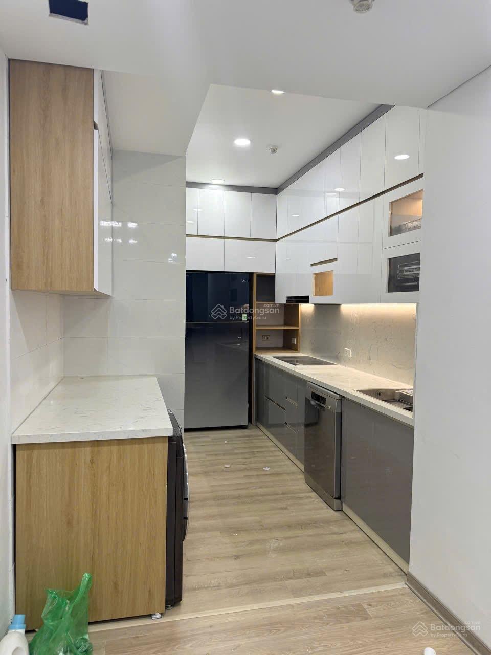 Chính chủ bán căn góc 3PN Goldsilk Vạn Phúc, DT 120m2, sẵn sổ, full nội thất nhập khẩu, giá 7.9 tỷ