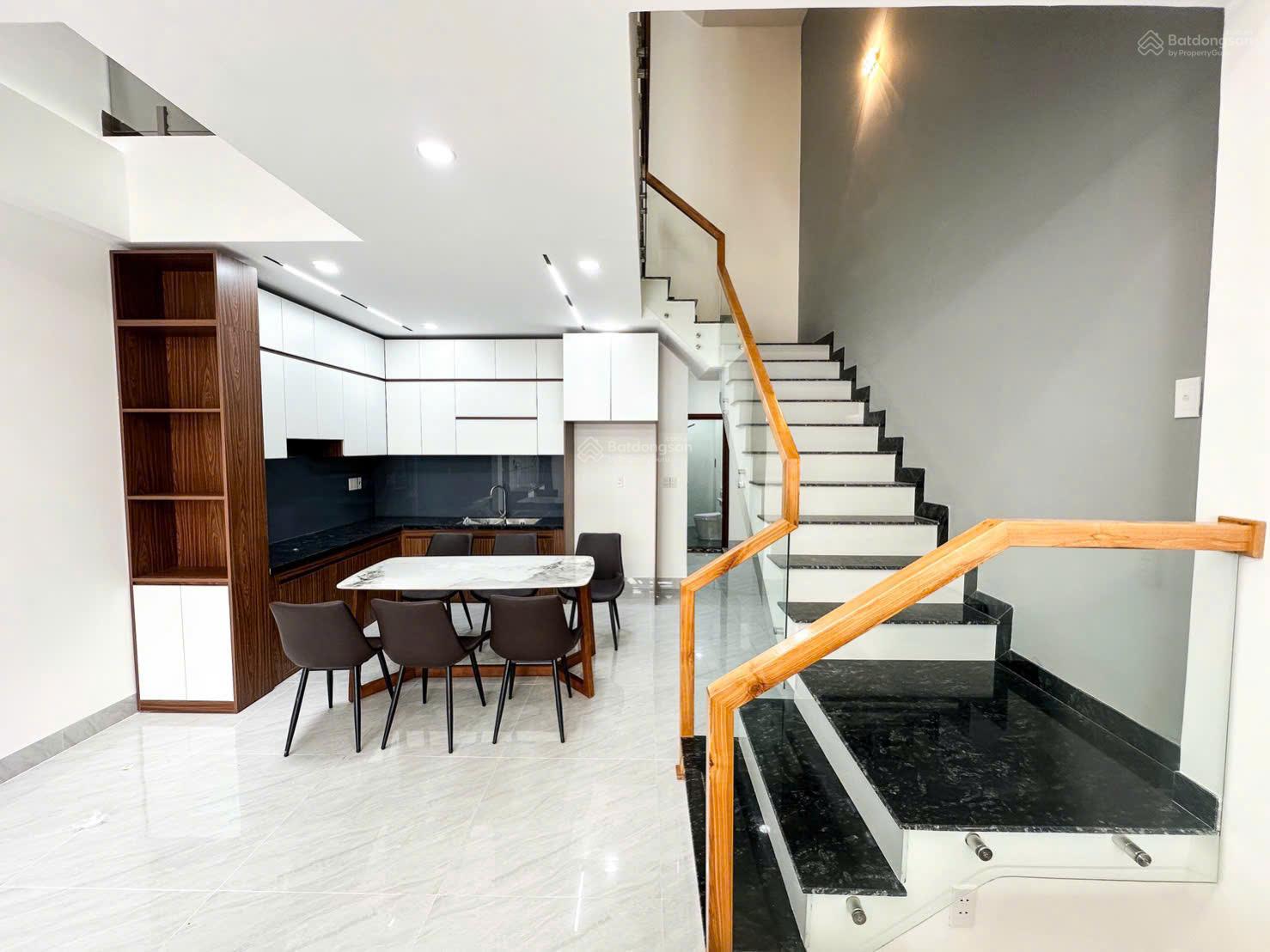 CHỦ GỬI BÁN NHÀ 1 TRỆT 2 LẦU (HOÀN CÔNG) KDC HOÀNG MINH CHÁNH P. HOÁ AN