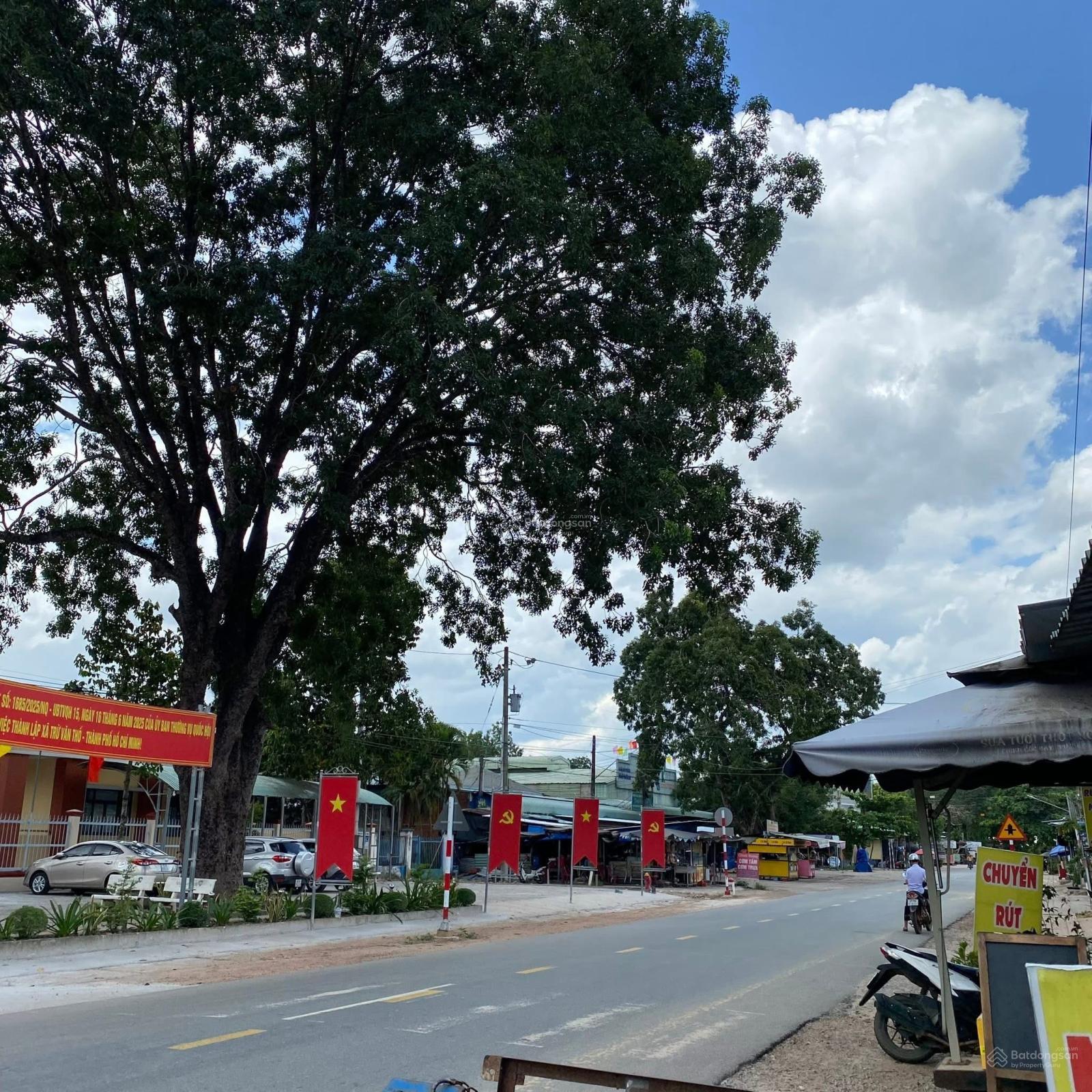 Chính chủ bán đất mặt đường ĐT 750 DT 204m2 SHR TC 120 di chuyển ra các tiện ích chỉ 2p di chuyển