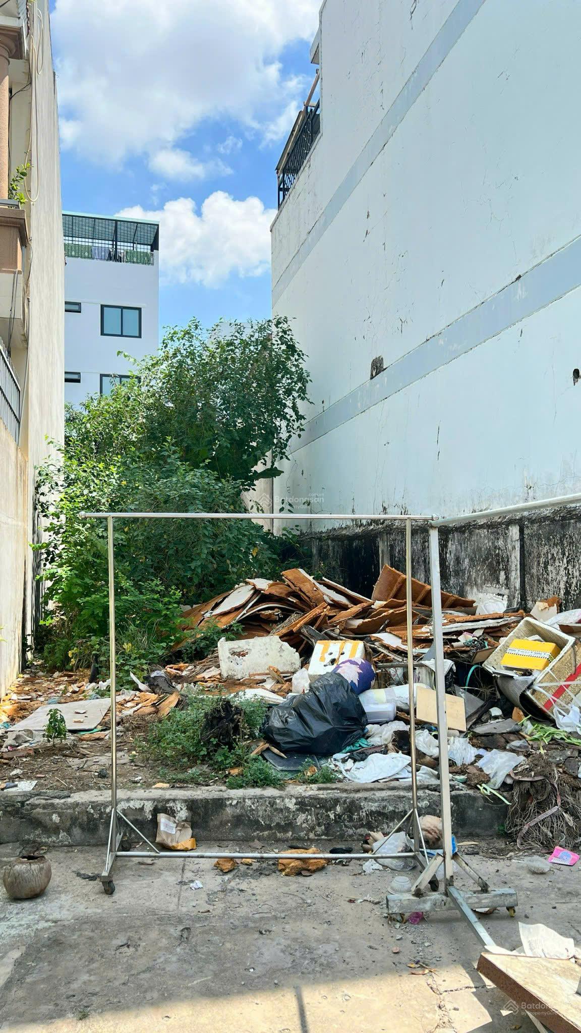 Bán đất 111,9m2 ( 4.5 x 24.86 ) , mặt đường 12m , vỉa hẻ 2m , Bán đất 111,9m2 ( 4.5 x 24.86 ) , mặt đường 12m , vỉa hẻ 2m ,