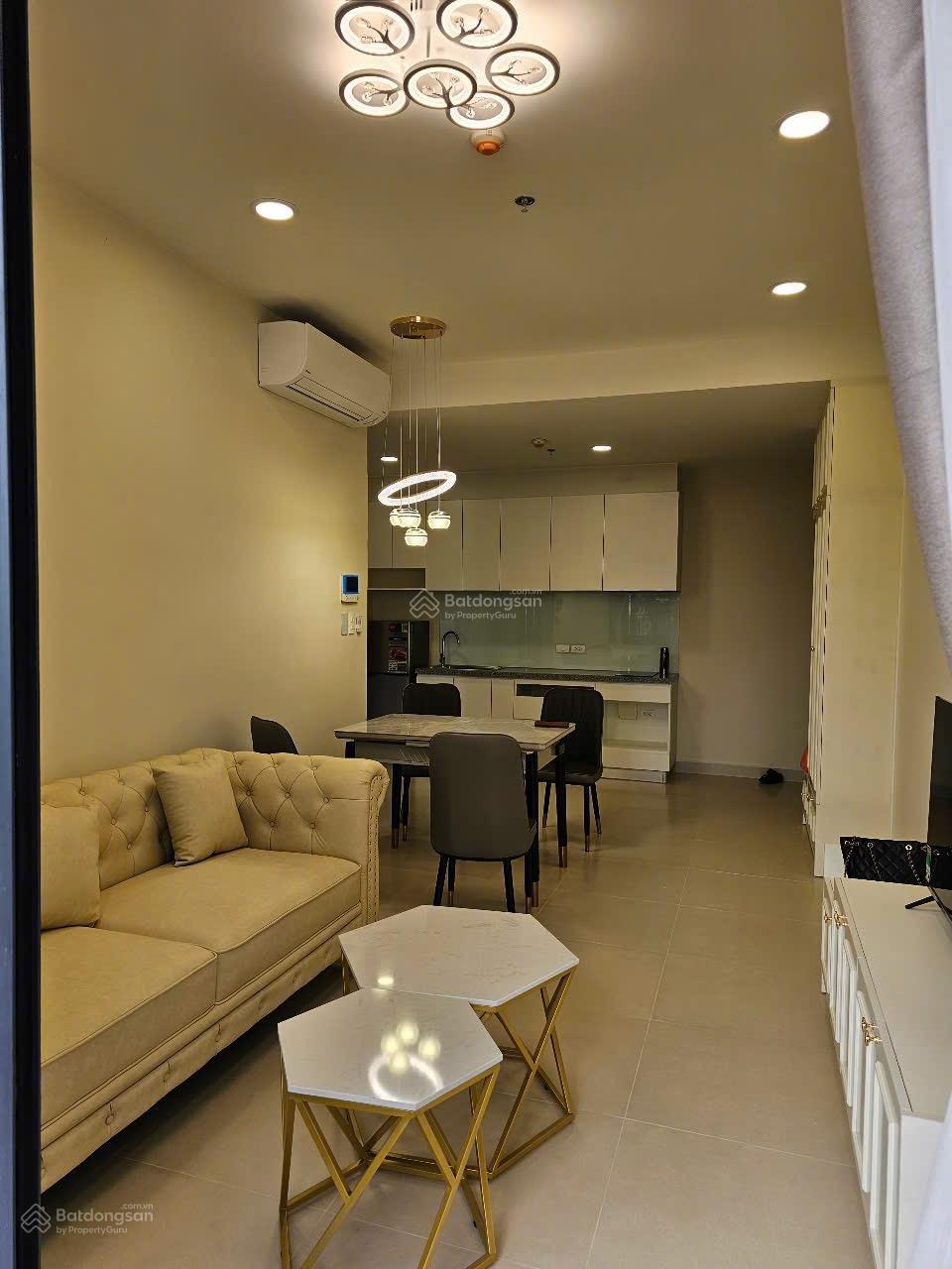 Bán căn 1PN 54m2 giá 2.55 tỷ full nội thất sẵn HD thuê 11.5 triệu/tháng CC The Glory