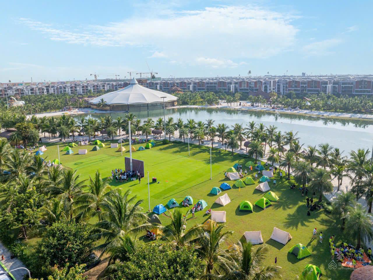 Chiết khấu 30% căn liền kề, shophouse 2 mặt tiền, trục 20 mét thông, cạnh biển hồ, sổ lâu dài