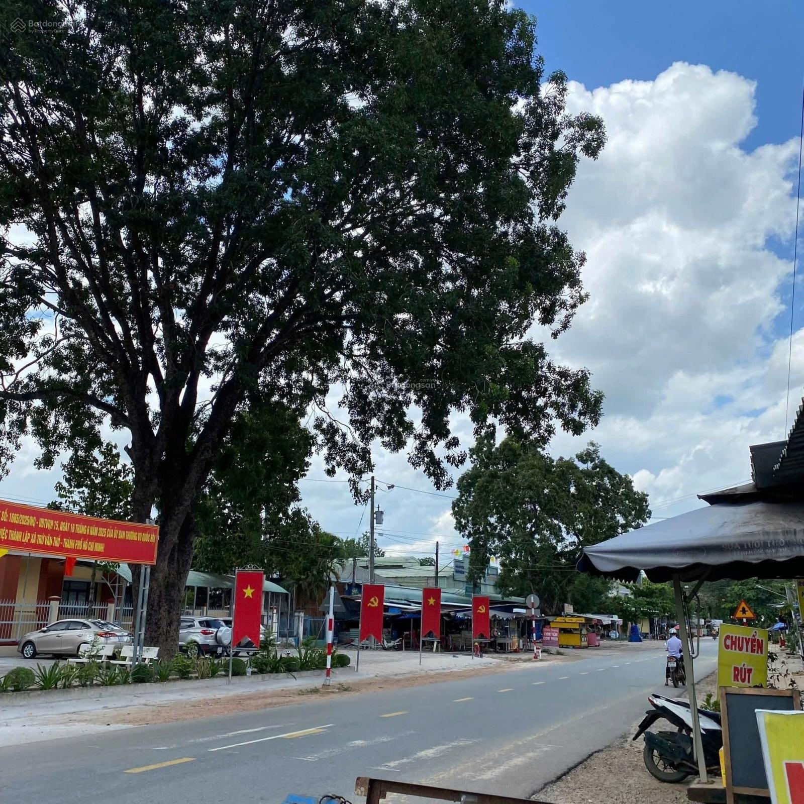 Chủ cần ra nhanh lô đất ngay mặt tiền DT750 diện tích 205m2/ 860 triệu SHR sẵn thổ cư xây dựng. Chủ cần ra nhanh lô đất ngay mặt tiền DT750 diện tích 205m2/ 860 triệu SHR sẵn thổ cư xây dựng.