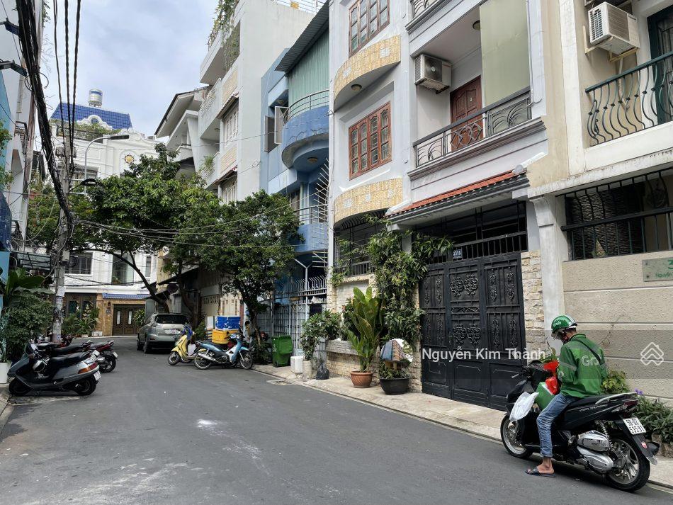 Bán Villa 3 lầu hẻm 7m đường 3 tháng 2 Q.10 (DT:6x16) vuông vức, giá 20,5 tỷ thương lượng