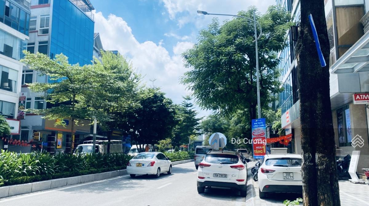 Bán gấp, Bán nhanh nhà mặt phố Lạc Long Quân - 290m2 x nhà C4 giá bán đất + mt 8,2m - 0974 660 ***